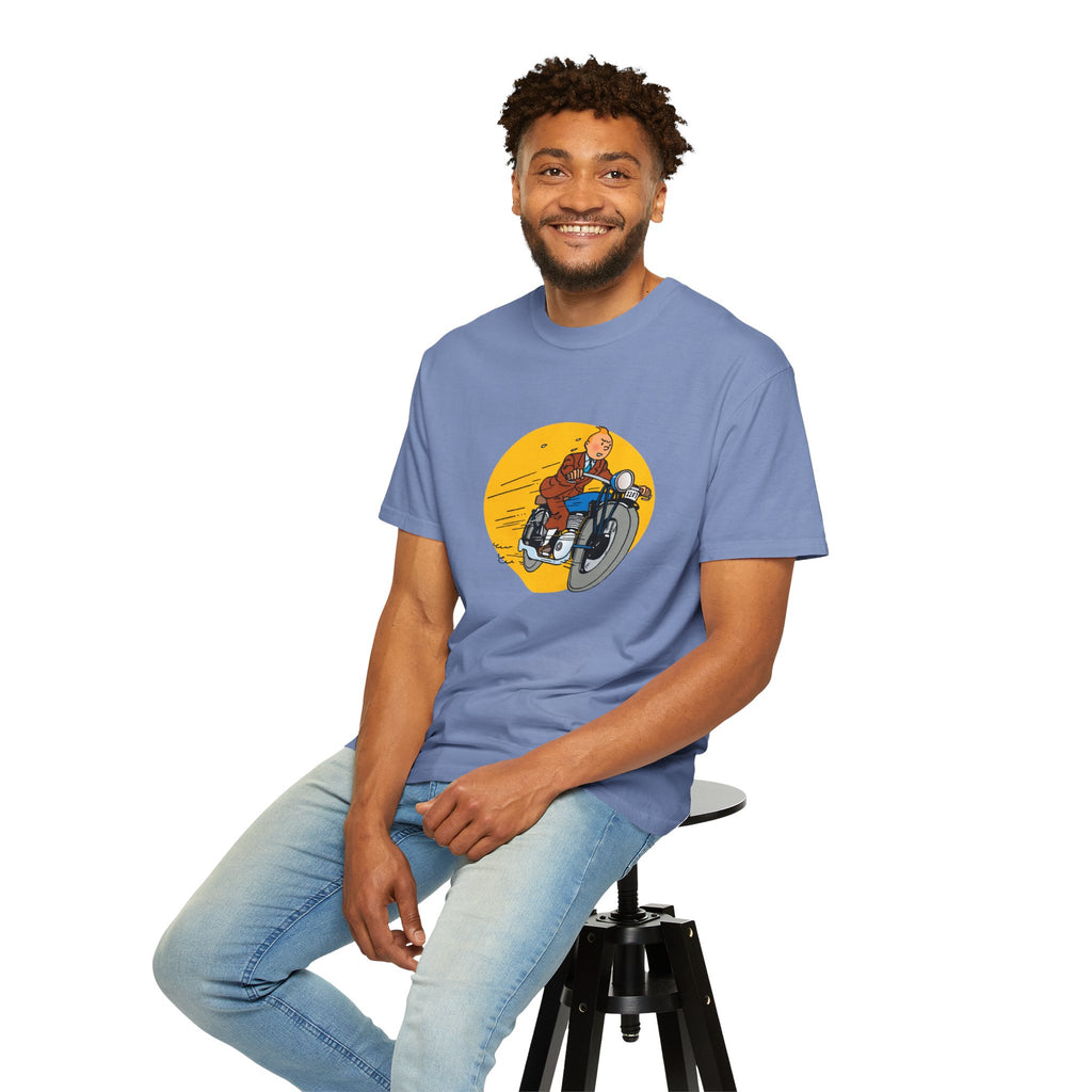 Tin Tin to the Rescue!  Mens T-shirt